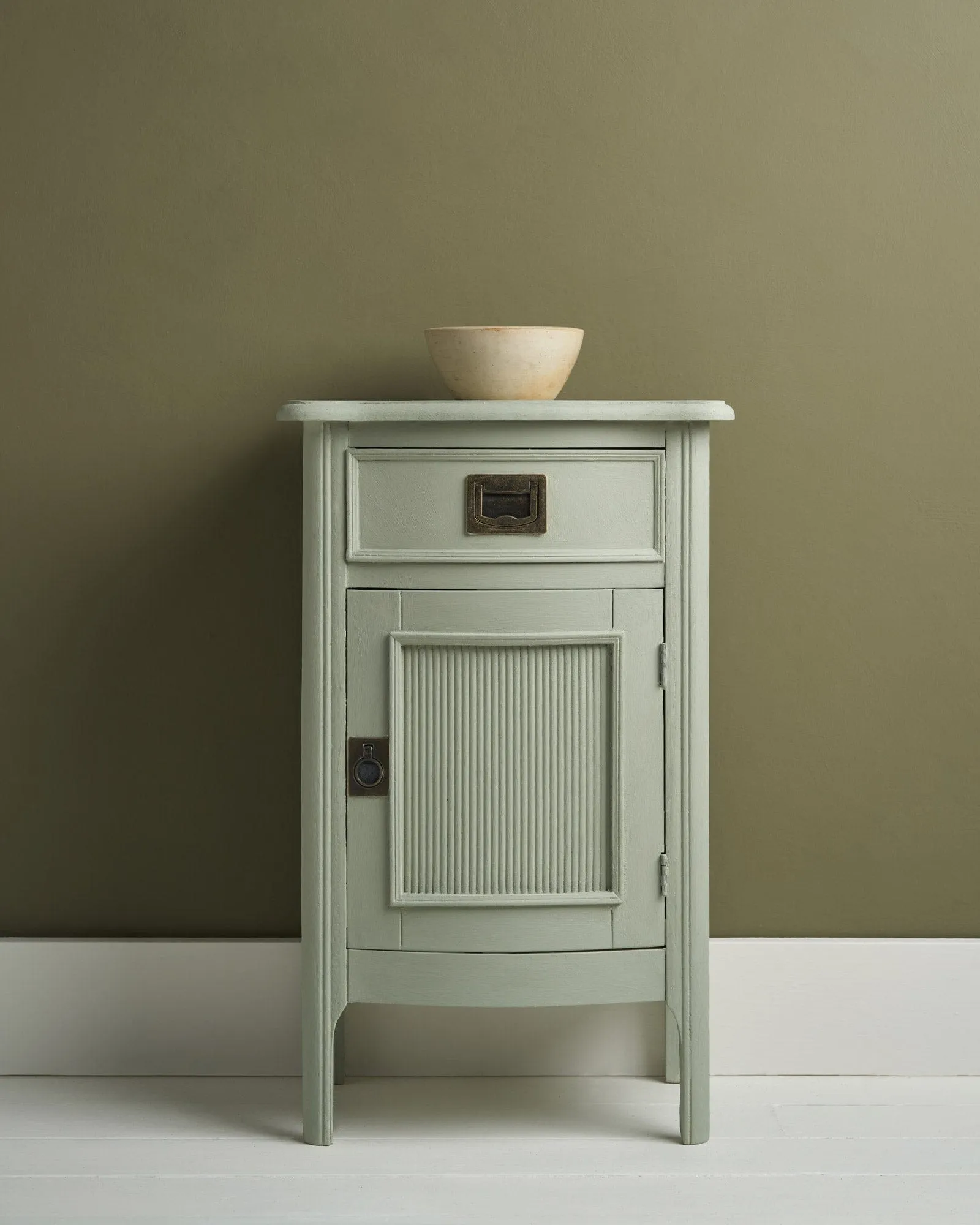 Annie Sloan Chalk Paint - Coolabah Green (Sample Pot)