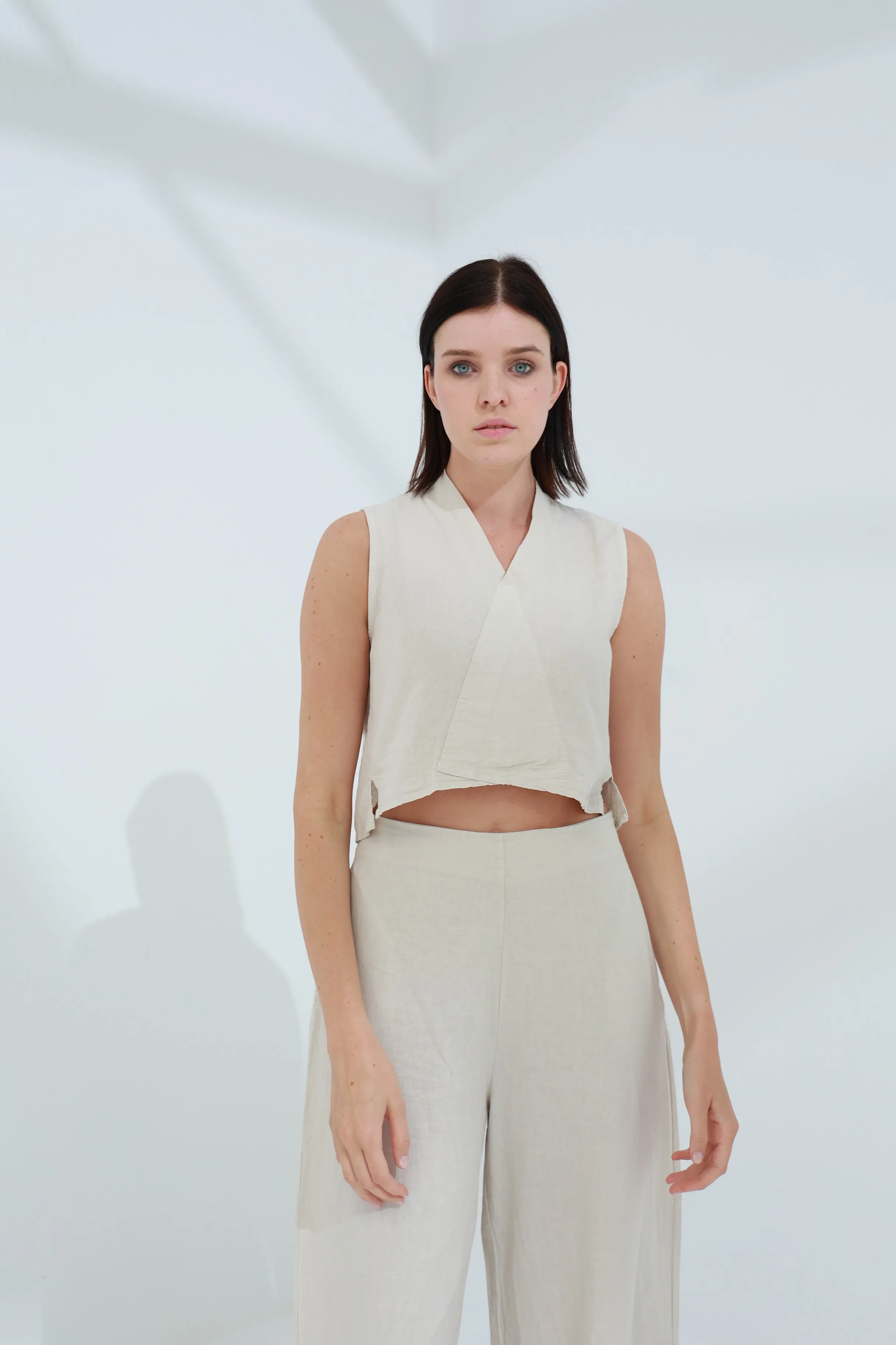 Colpo Linen Crop Top Sabbia