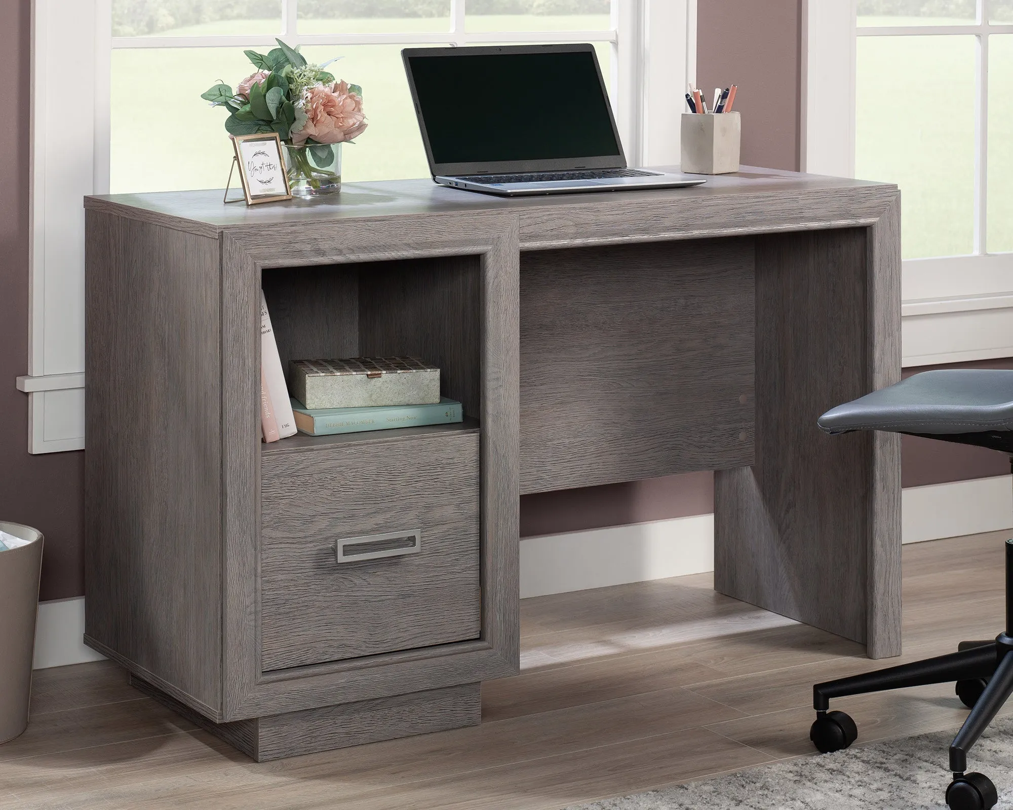 Hayes Garden Single Ped Desk Ao