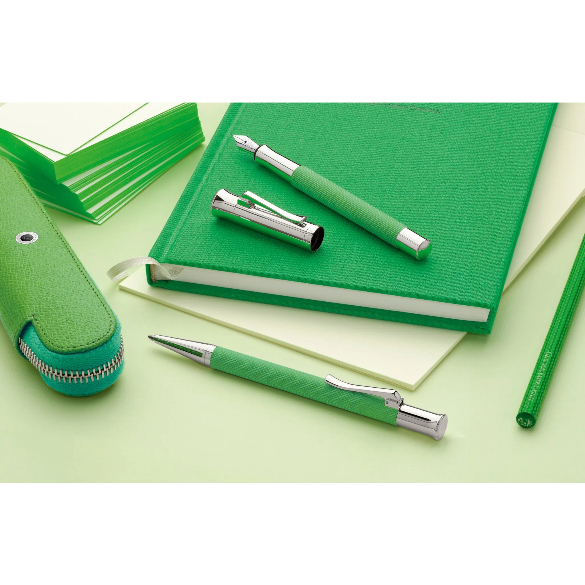 Standard case for 1 pen with zipper Epsom, Viper Green - #118670